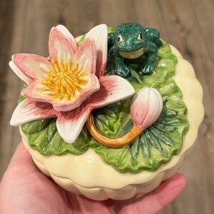 Fitz & Floyd Frog Lily Pad Floral Ceramic Box Cottagecore
